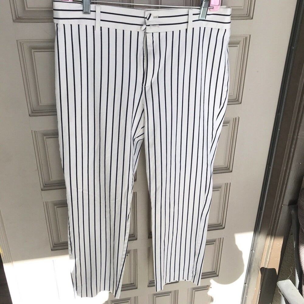Catherines Capri Pants Sz10 White/Blue Stripe Cotton/Spandex Back Pockets Used